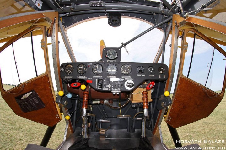 Kanya cockpit.jpg